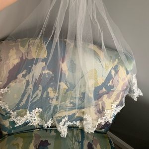 Handmade Veil with Comb in Ivory